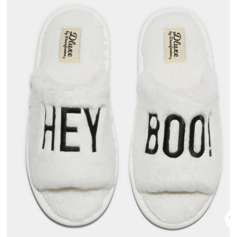 Dluxe by Dearfoams Women's Size M 7-8 BOO Halloween Furry Slippers White Slip On